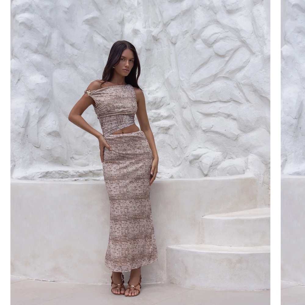 Fortunate One Luxe Explorer Off Shoulder Maxi Dress Brown